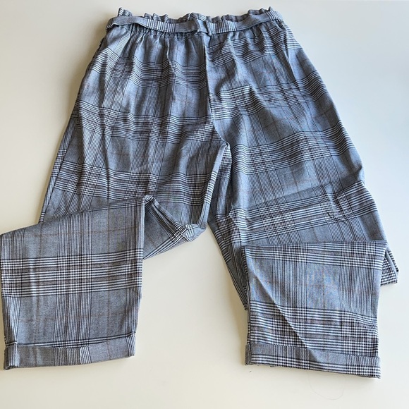 wild fable Plaid Pull on Tie Waist Ankle Cuff Pants - Picture 9 of 9